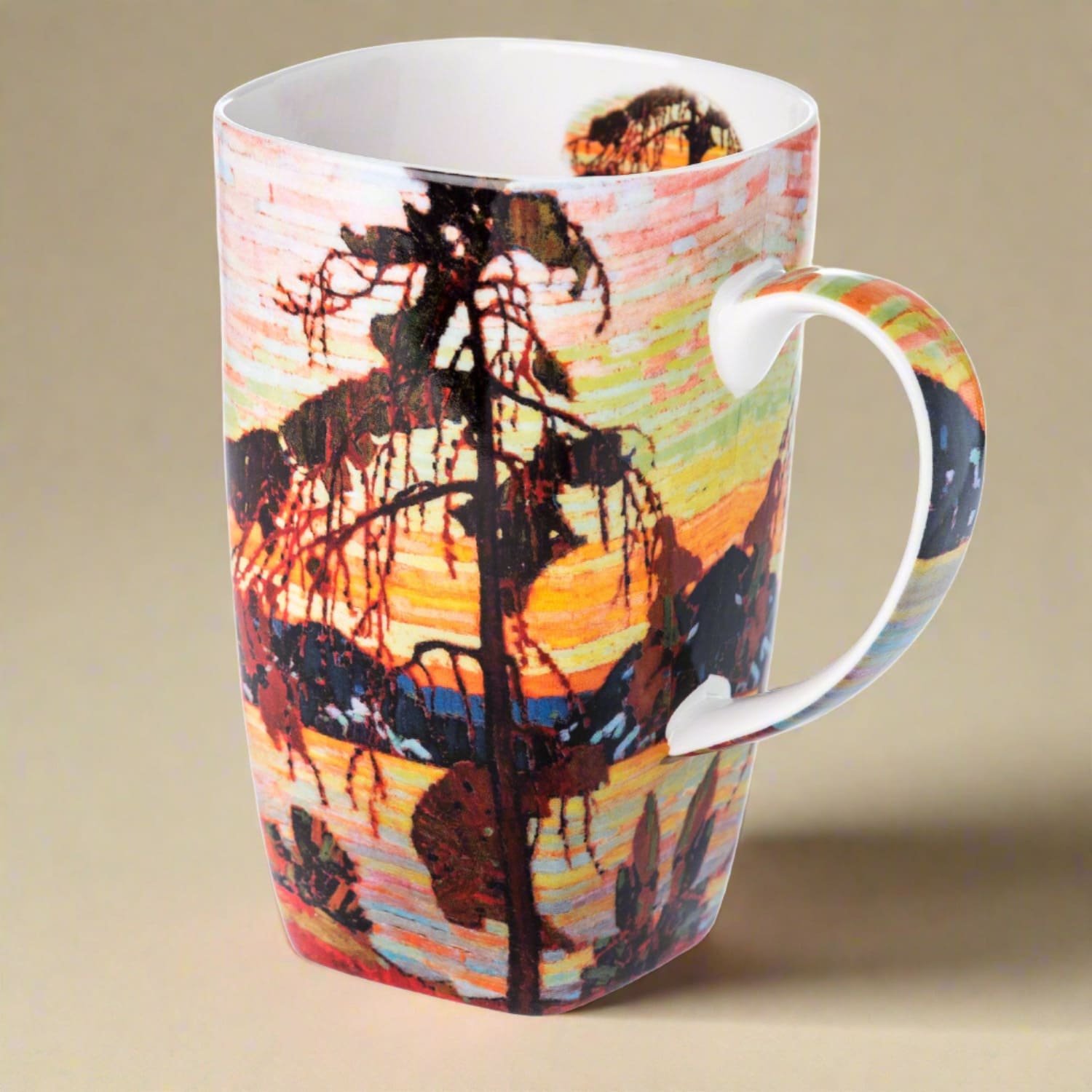 Le pin Thomson grande tasse