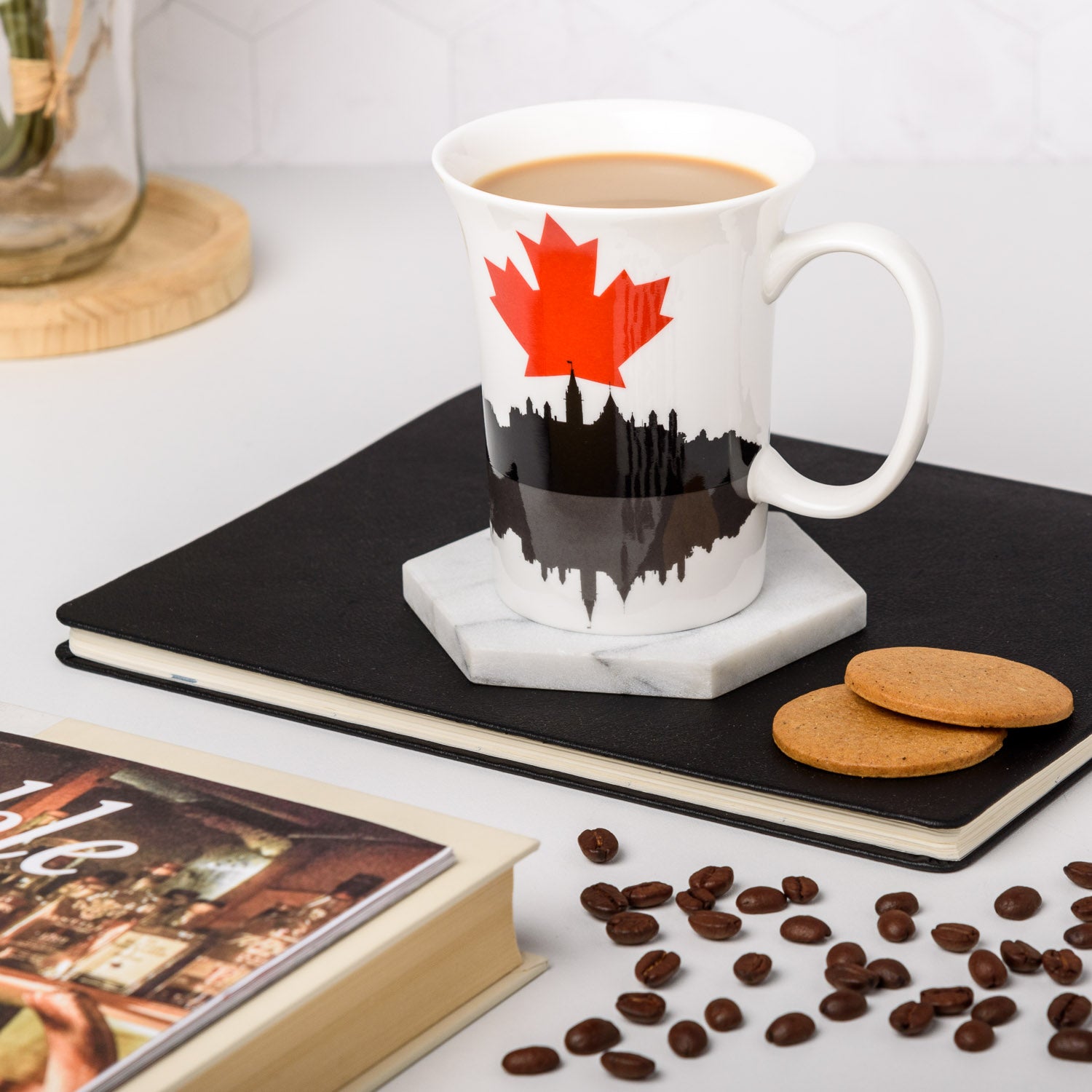 Colline du Parlement tasse crest